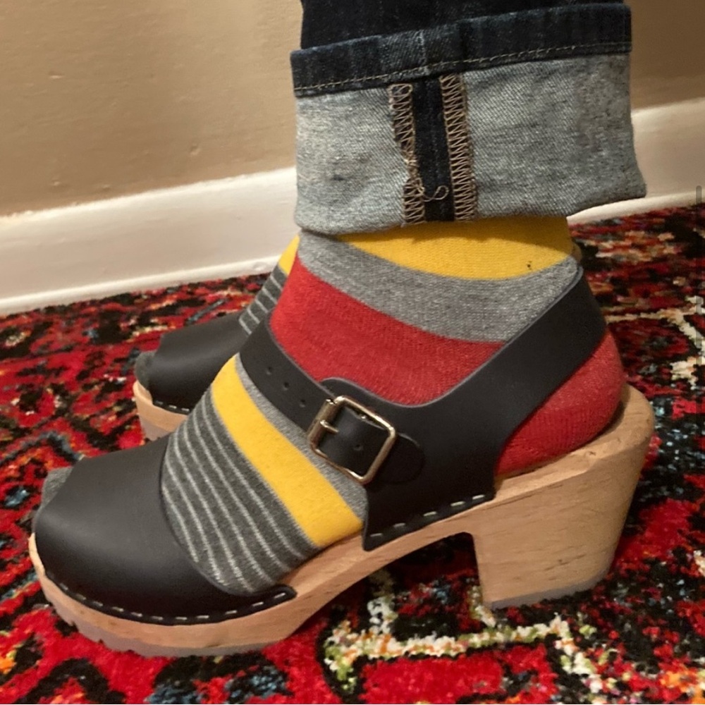 ❤️… MÍA GRETA Black Leather Women's Sandals - Picture 3 of 7